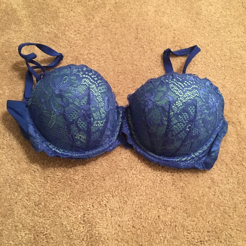 Victoria’s Secret push up bra